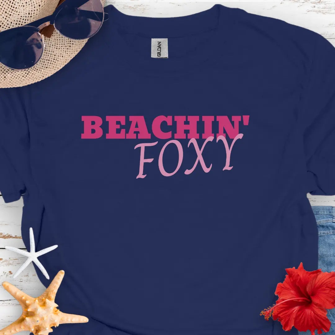 Beachin' Foxy T-Shirt T-Shirt Everythings Beachy