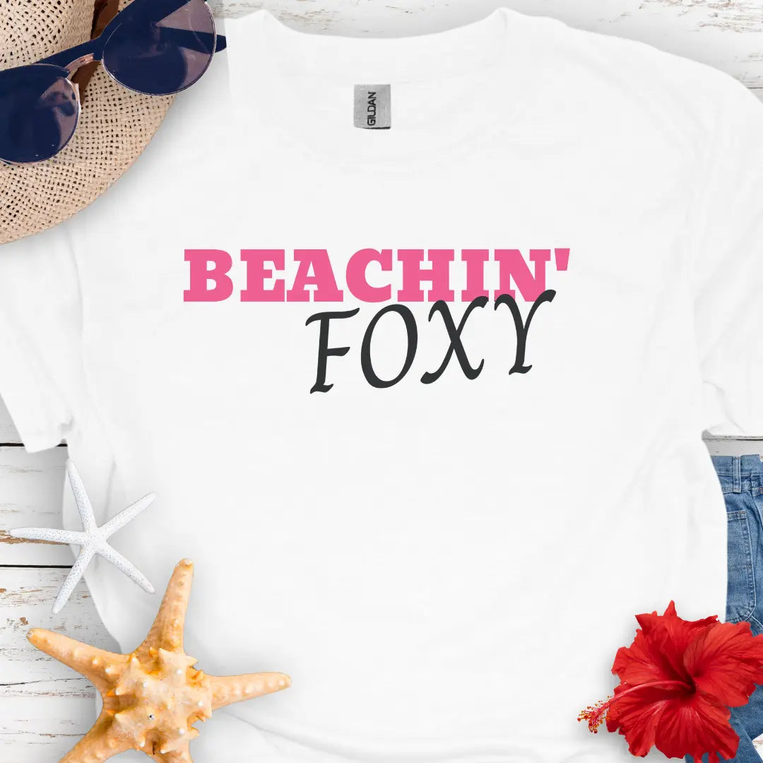 Beachin' Foxy T-Shirt T-Shirt Everythings Beachy