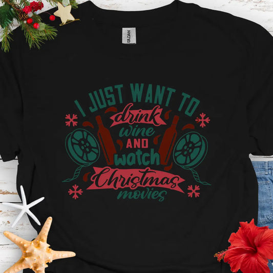 Christmas Movies & Wine T-Shirt  T-Shirt  Everythings Beachy