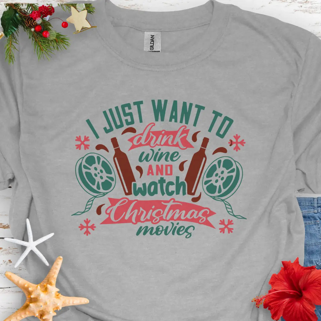 Christmas Movies & Wine T-Shirt T-Shirt Everythings Beachy