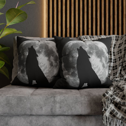 Wolf Howling at the Moon Pillow Case
