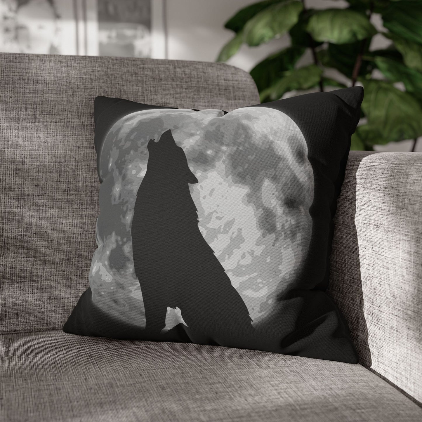 Wolf Howling at the Moon Pillow Case