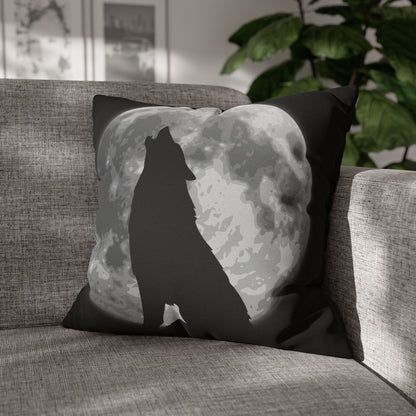 Wolf Howling at the Moon Pillow Case