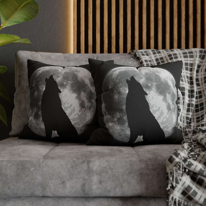 Wolf Howling at the Moon Pillow Case