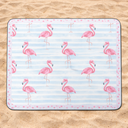 Flamingo-patterned outdoor beach blanket mat.